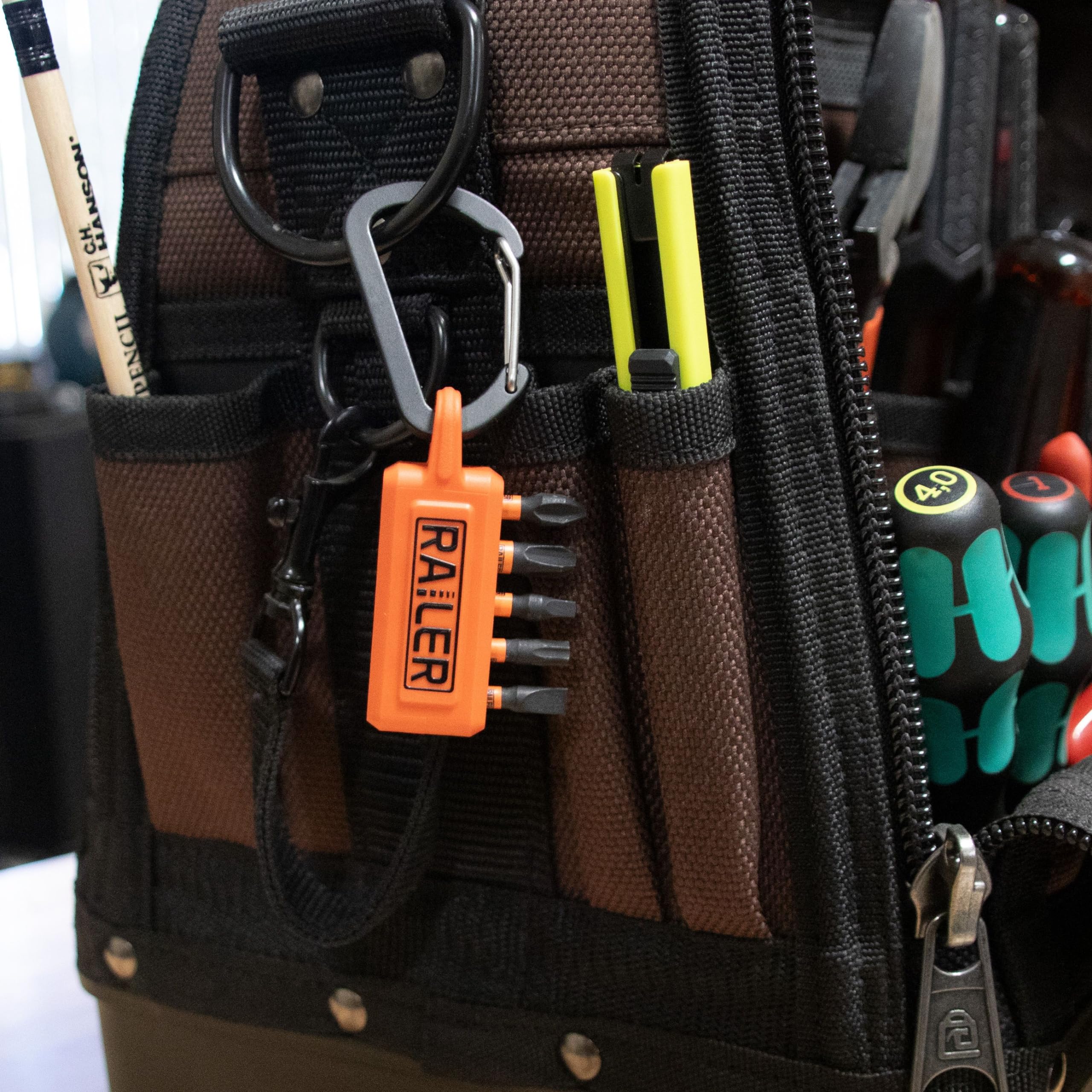 Railer Double Square 8 Point Star Bit Set - Premium S2 Steel 1 Inch Impact Driver 5-Piece 8 Spline Double Square Bit Set With A Tool Storage Bit Holder & Carabiner - Image 6